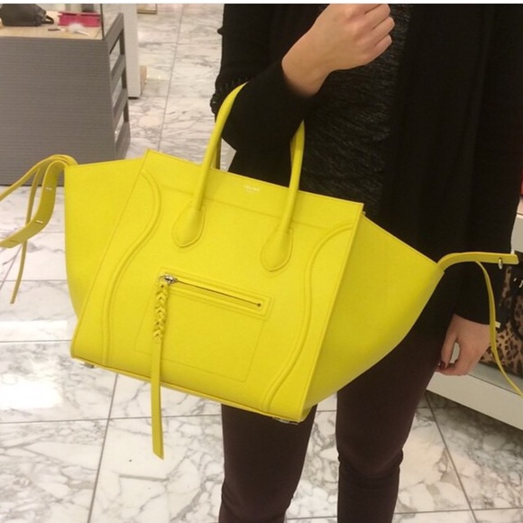 Celine Handbags - 🎄Céline fabulous like new with dust bag SS15 LE